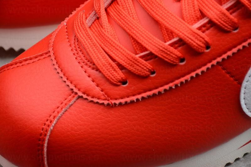 NikeClassic Cortez - RED