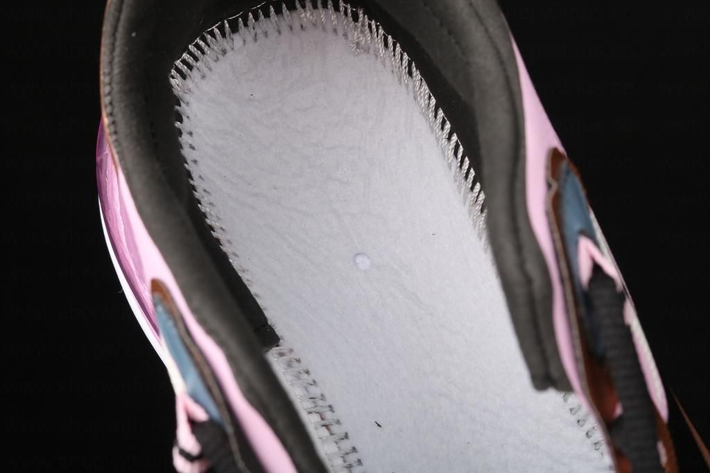 NikeUnisex Air Max 270 React - Bronze