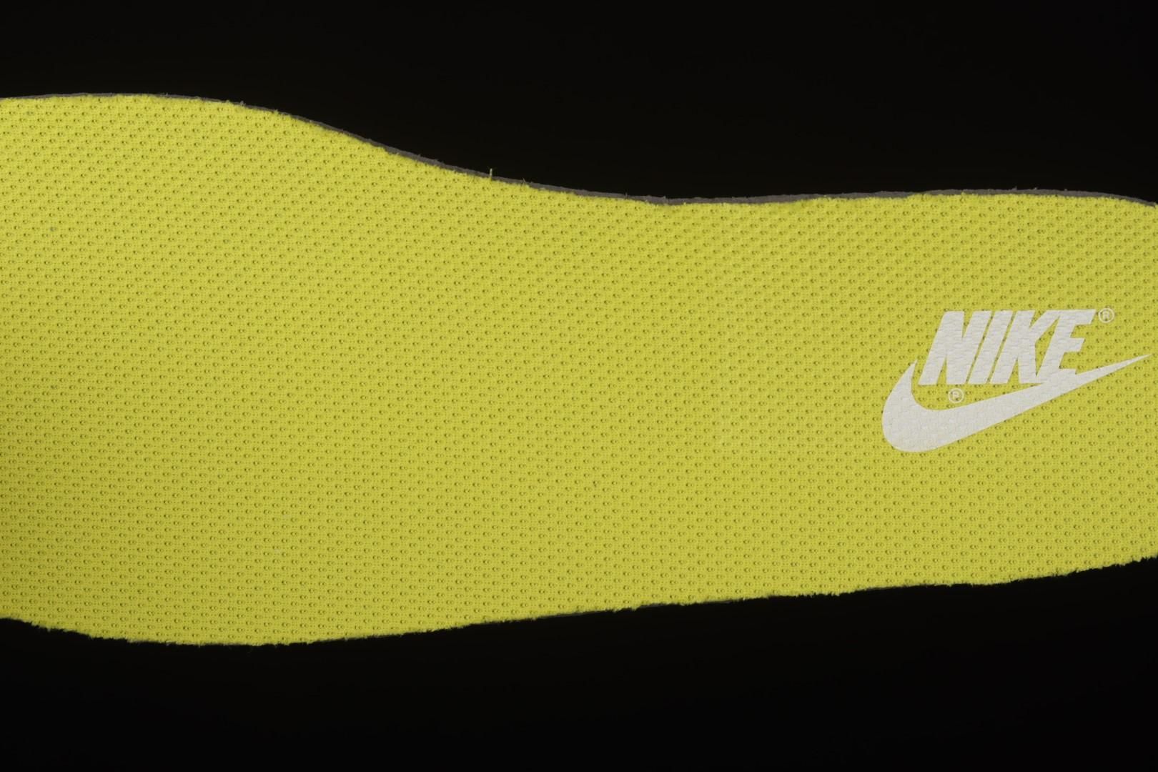 NikeWMNS Dunk Low - Yellow Strike