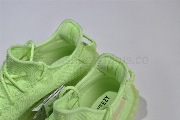 adidasOriginals YEEZY Boost 350 V2 - Glow