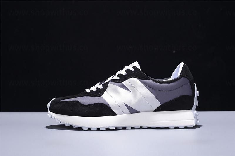 New Balance 327 - Black/Grey