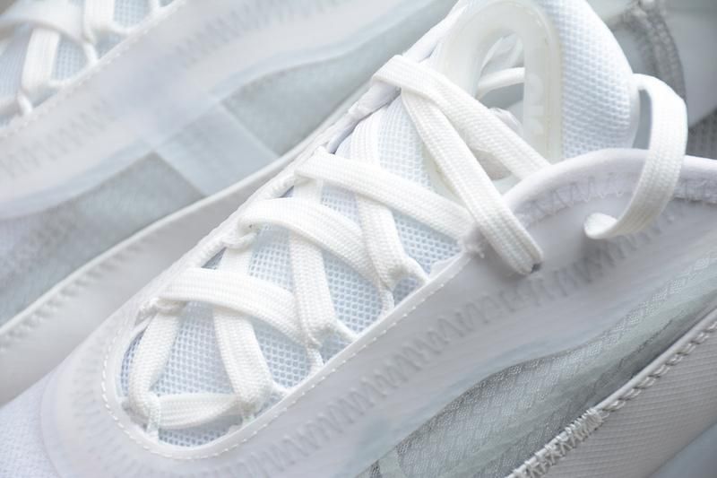 NikeUnisex Air Max 2090 - Triple White