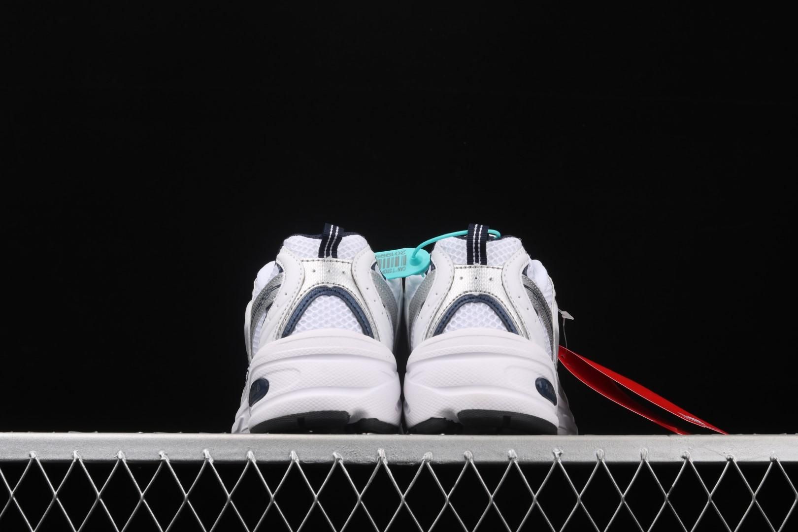 New Balance 530 - White/Silver/Navy