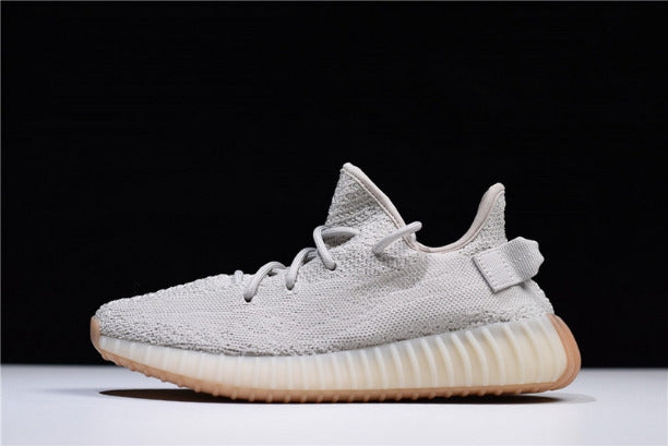 adidasUnisex YEEZY Boost 350 v2 - Sesame
