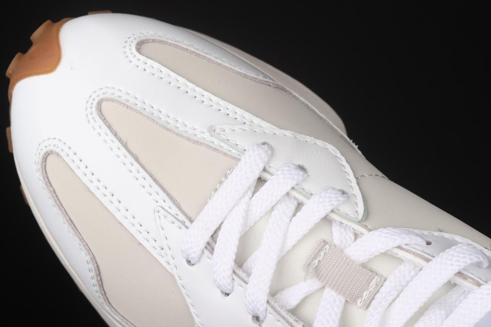 New Balance 327 - White Moonbeam Gum