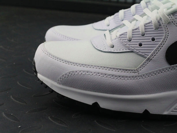NikeUnisex Air Max 90 Essential Running Shoe - White/Black/White