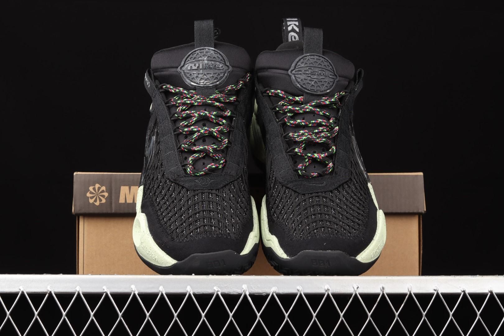 NikeUnisex Cosmic Unity - Green Glow