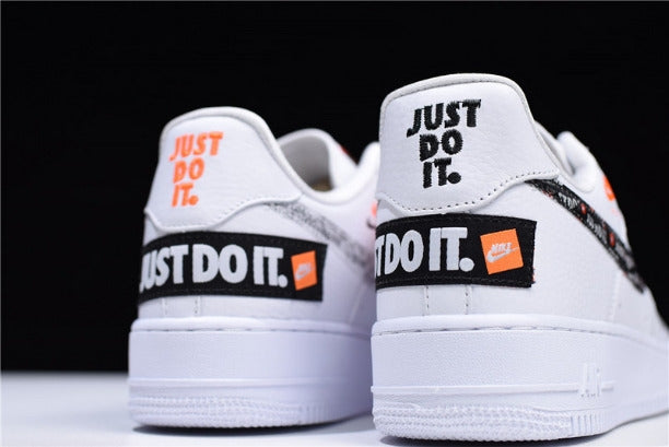 NikeUnisex Air Force 1 07 Just Do It Pack  - White