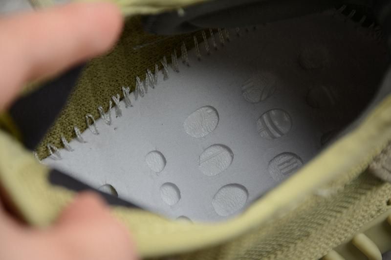 adidasOriginals YEEZY Boost 350 V2 - Sulfur