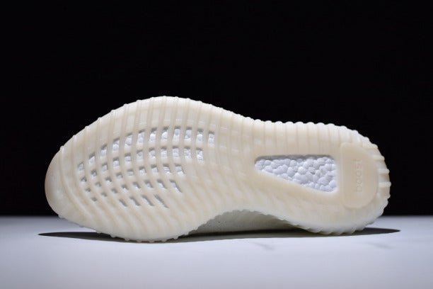 adidasOriginals YEEZY Boost 350 v2 - Triple White
