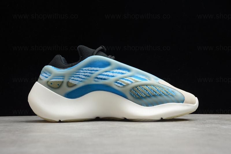 adidasOriginals YEEZY 700 V3 - Azareth