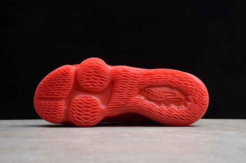 NikeBasketball LeBron 17 EP - Red Carpet