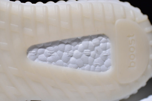 adidasOriginals YEEZY Boost 350 v2 - Triple White