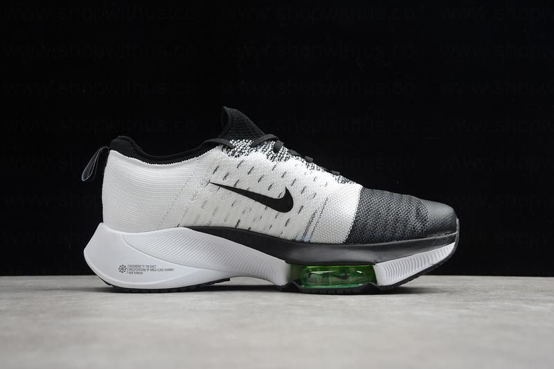 NikeRunning Air Zoom Tempo Next% - Black/White