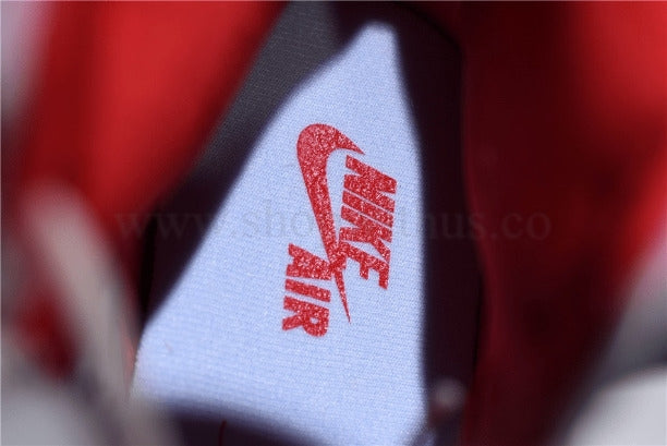 Air Jordan 1 Retro High - Phantom/Gym Red