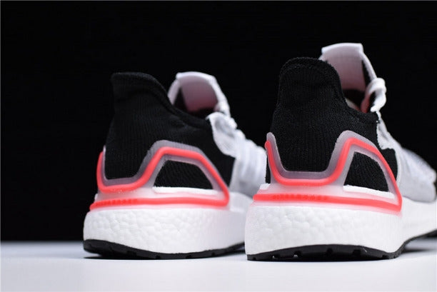 adidasRunning Ultra Boost 19 - Black/Cloud White/Pink