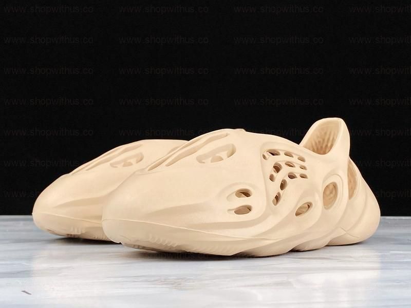 adidasYEEZY Foam Runner Surface - Beige