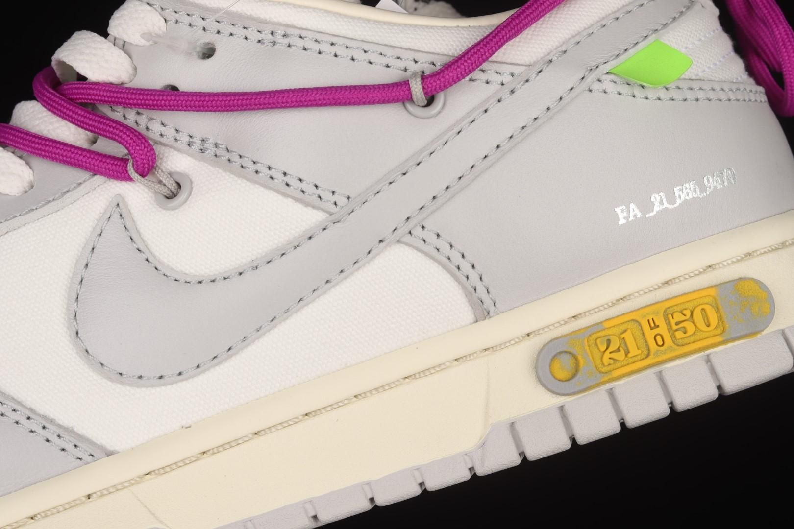 Off-White x NikeWMNS Dunk Low - Lot 21
