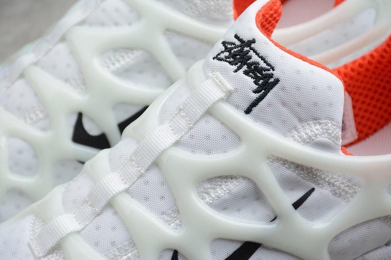 Stussy x NikeAir Zoom Spiridon Kukini - White