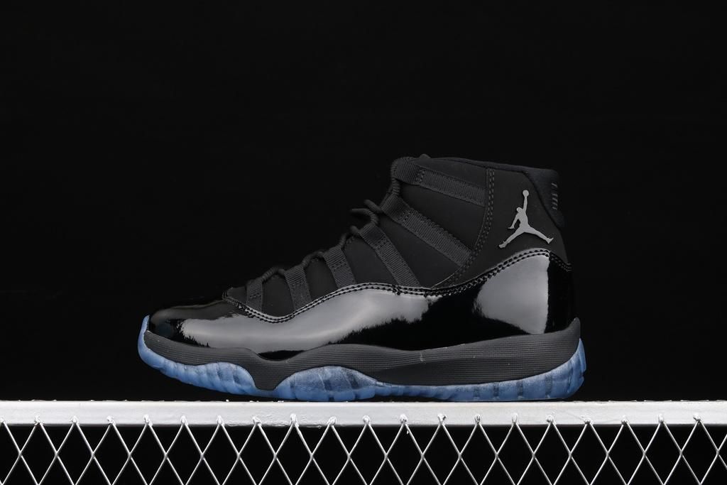 Air Jordan 11 AJ11 Retro - Cap And Gown