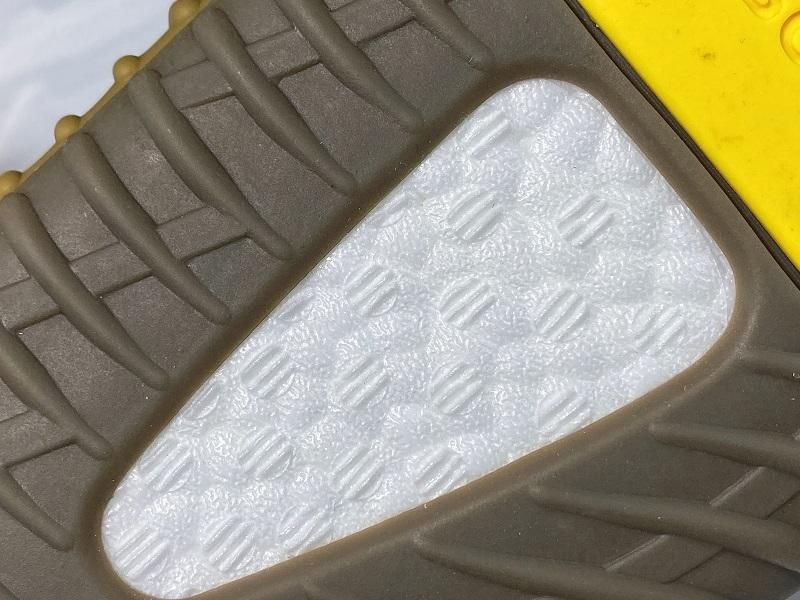adidasOriginals YEEZY Boost 350 V2 - Earth