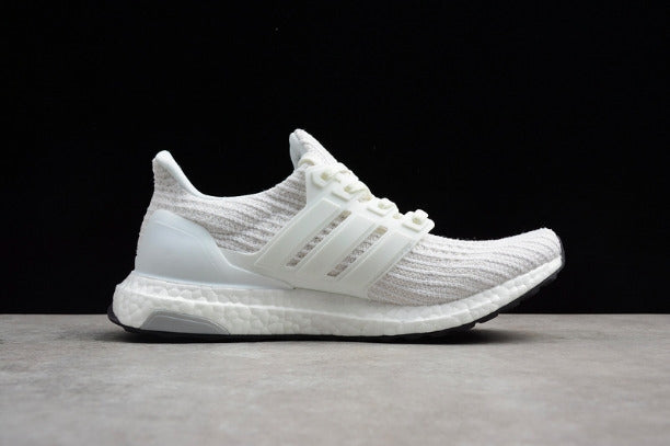 adidasMen's Ultra Boost 4.0 - Running White