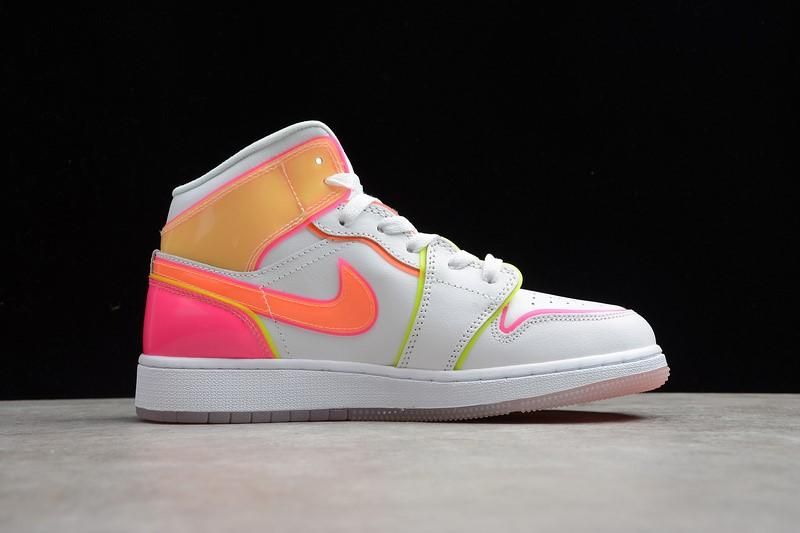 NikeWMNS Air Jordan 1 AJ1 Mid - Edge Glow