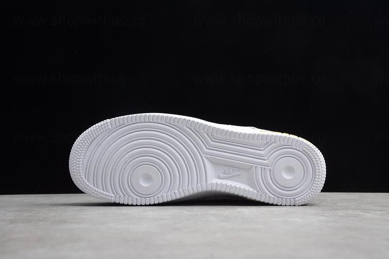NikeAir Force 1 AF1 07 LUX - White Chrome/Yellow