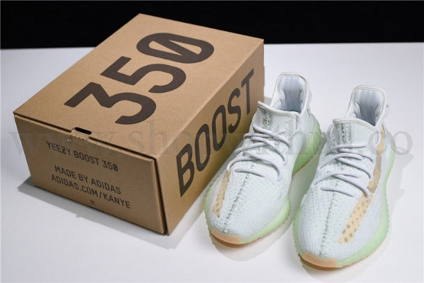 adidasOriginals YEEZY Boost 350 V2 - Hyperspace