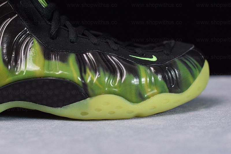 NikeAir Foamposite One - Paranorman