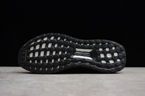 adidasMen's Ultra Boost 4.0 - Triple Black