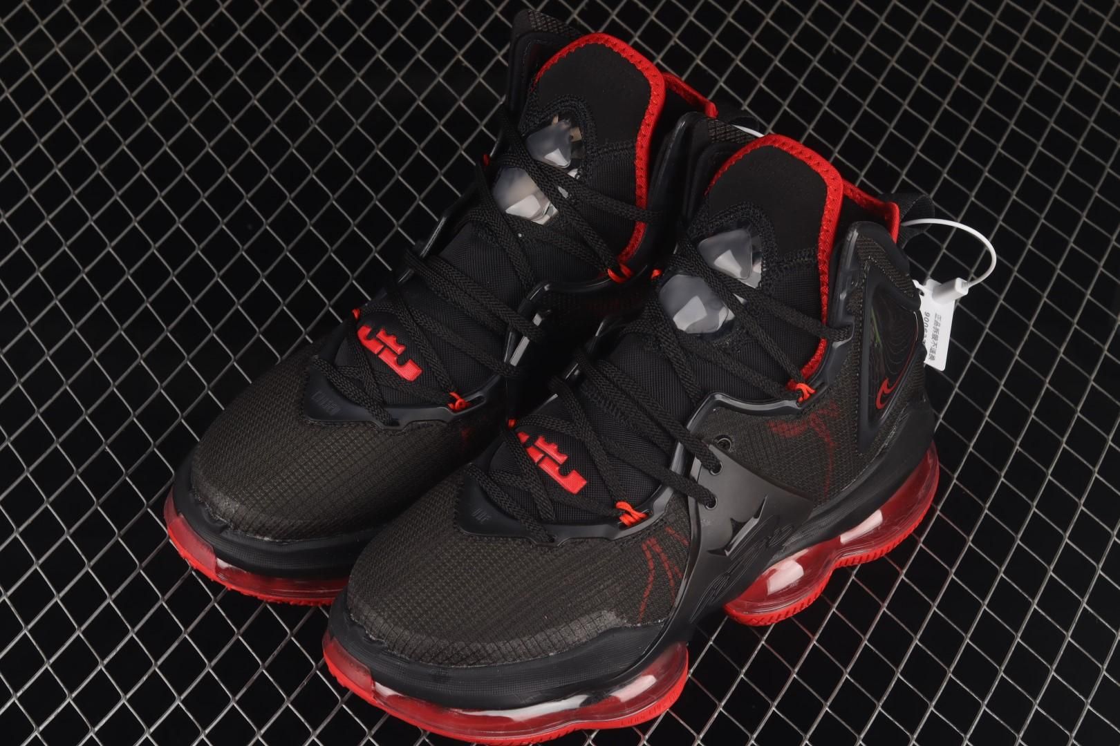 NikeBasketball LeBron 19 - Bred