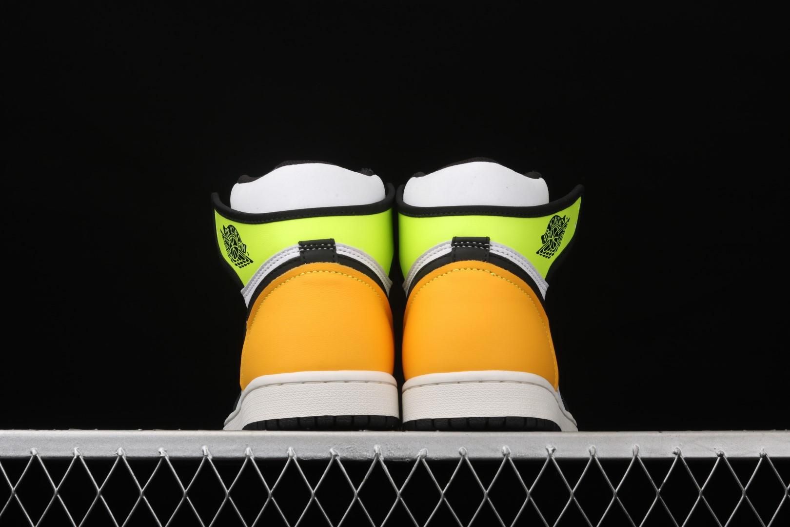 Air Jordan 1 AJ1 Retro High  - Volt Gold
