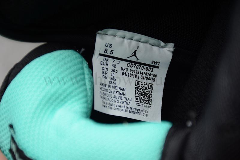 Jordan Mars 270 - Black/Green Glow