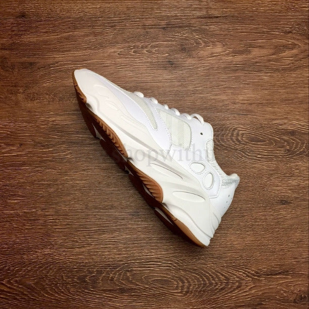 adidasUnisex YEEZY Boost 700 - White/Gum