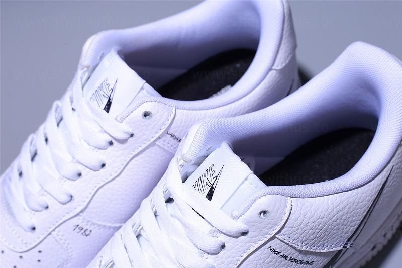 NikeAir Force 1 AF1 Sketch - White/BlacK