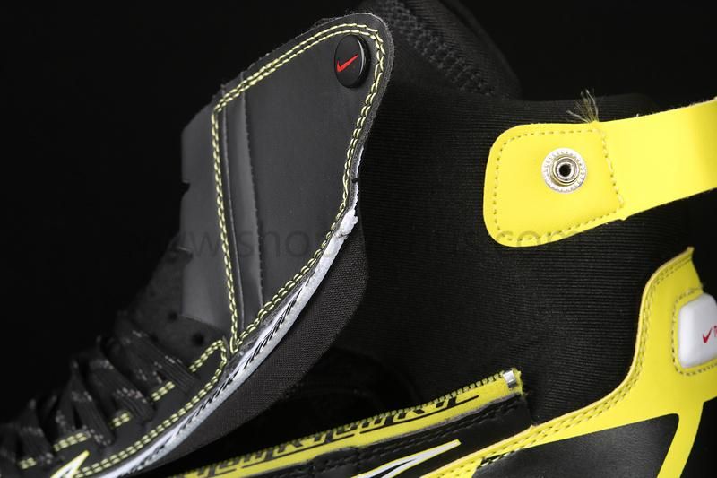 NikeUnisex Air Max 720 Saturn - Black/Dynamic Yellow