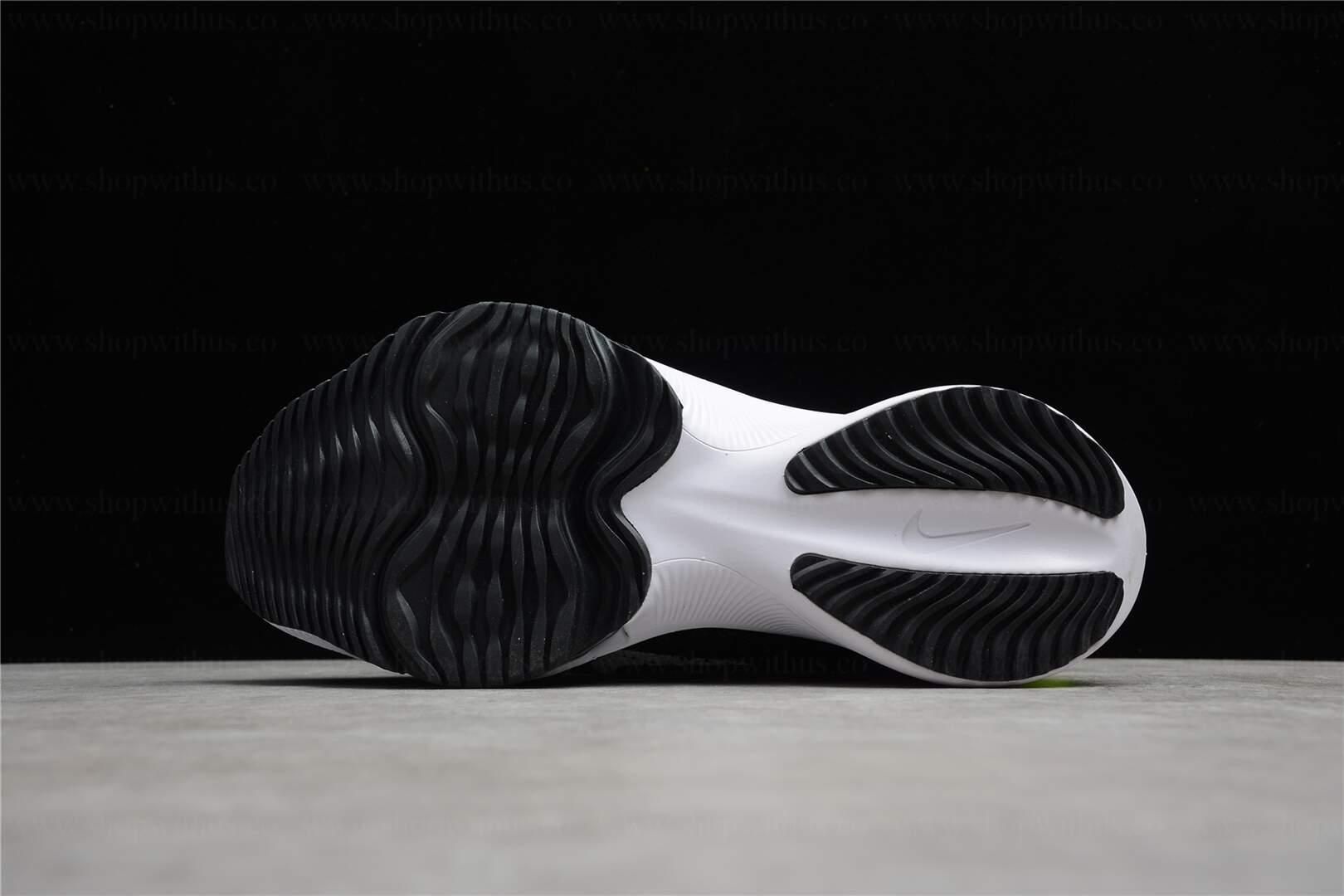 NikeZoom Tempo NEXT% Flyease - Black White Volt