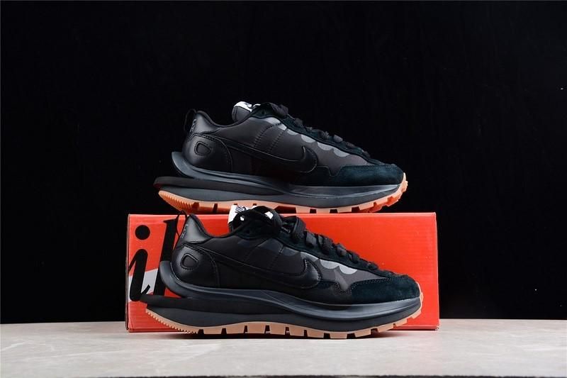 NikeMen's x sacai VaporWaffle - Black and Gum