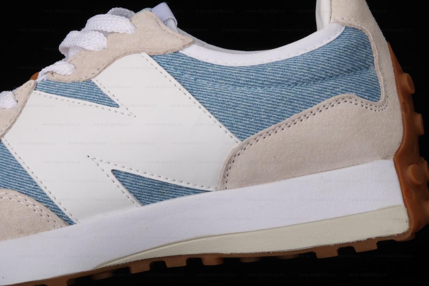 LEVI'S x New Balance - Light Blue