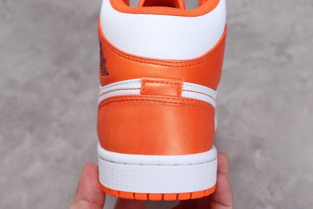 Air Jordan 1 AJ1 Mid - Metallic Orange