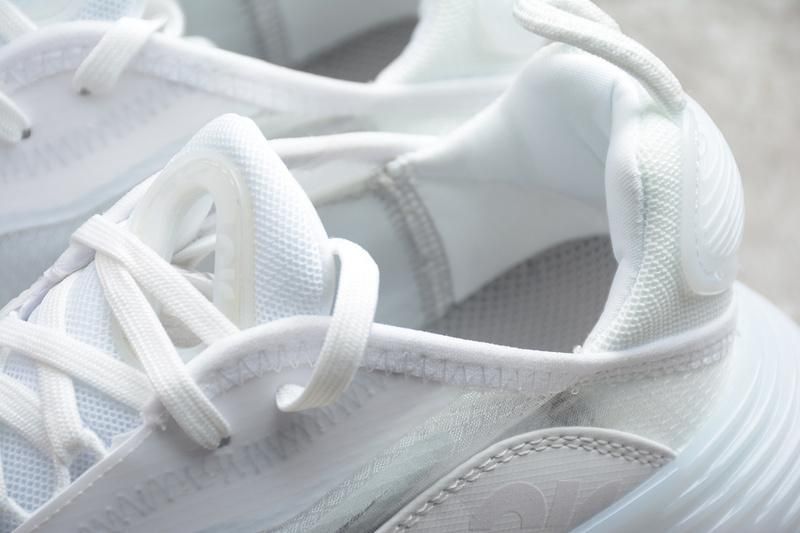 NikeUnisex Air Max 2090 - Triple White