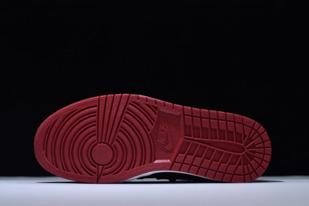 Air Jordan 1 AJ1 High The Return - Bred