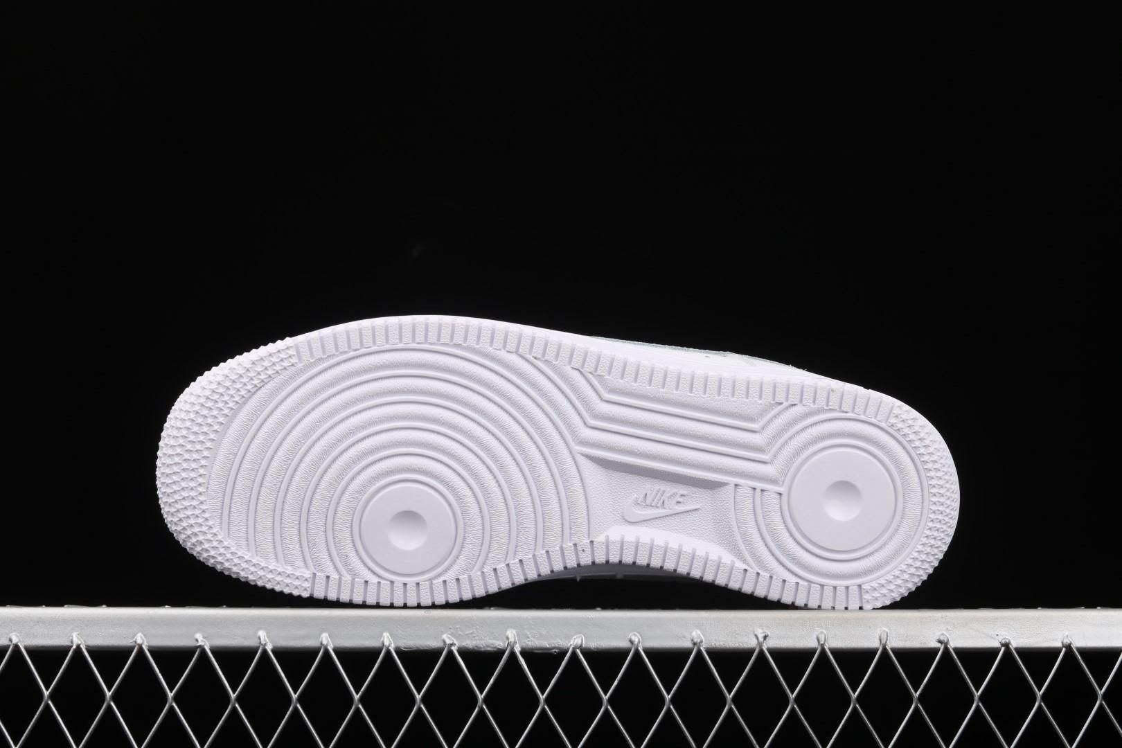 NikeAir AF1 Force 1 Low - White/Grey/Gold