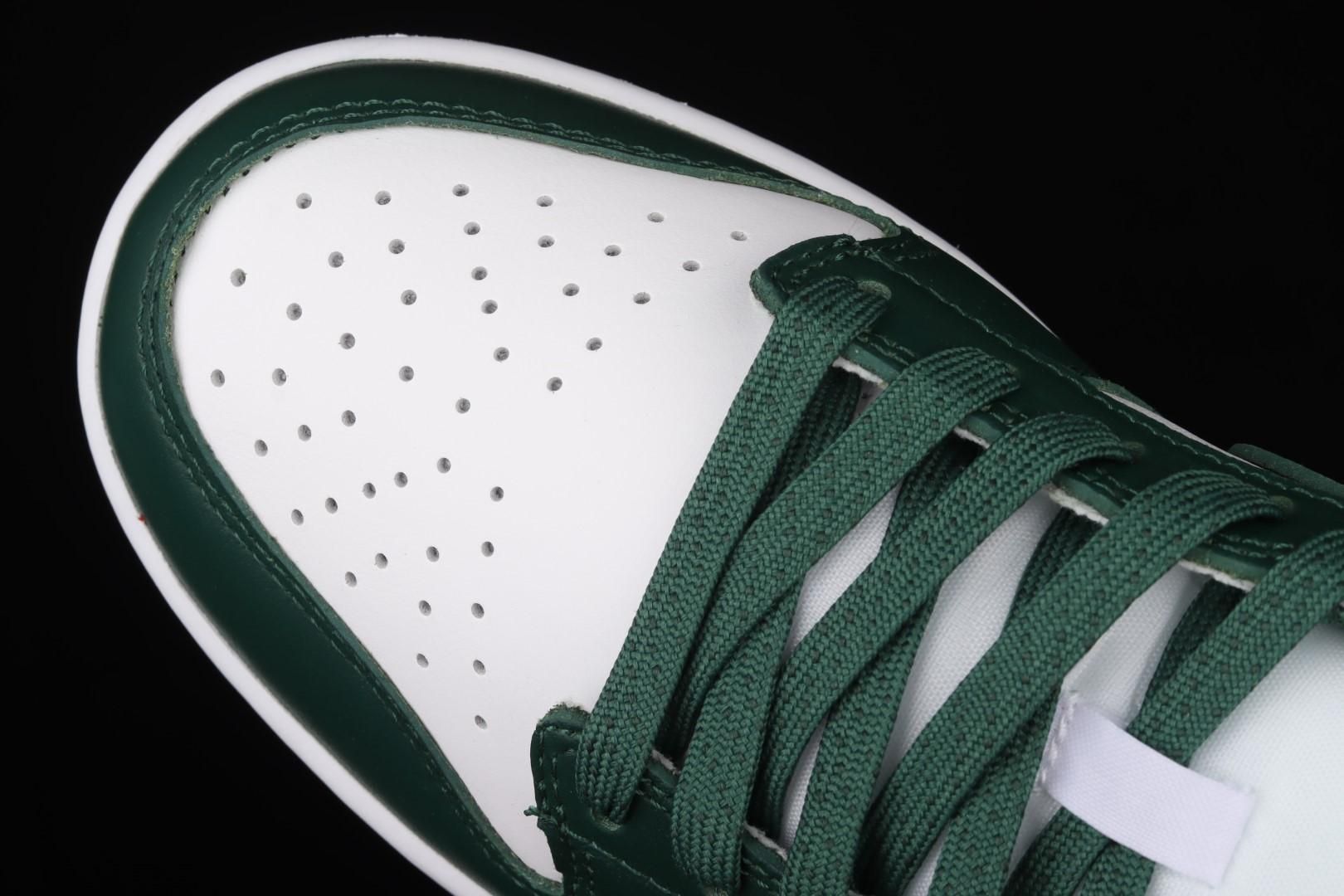 NikeDunk Low - Varsity Green