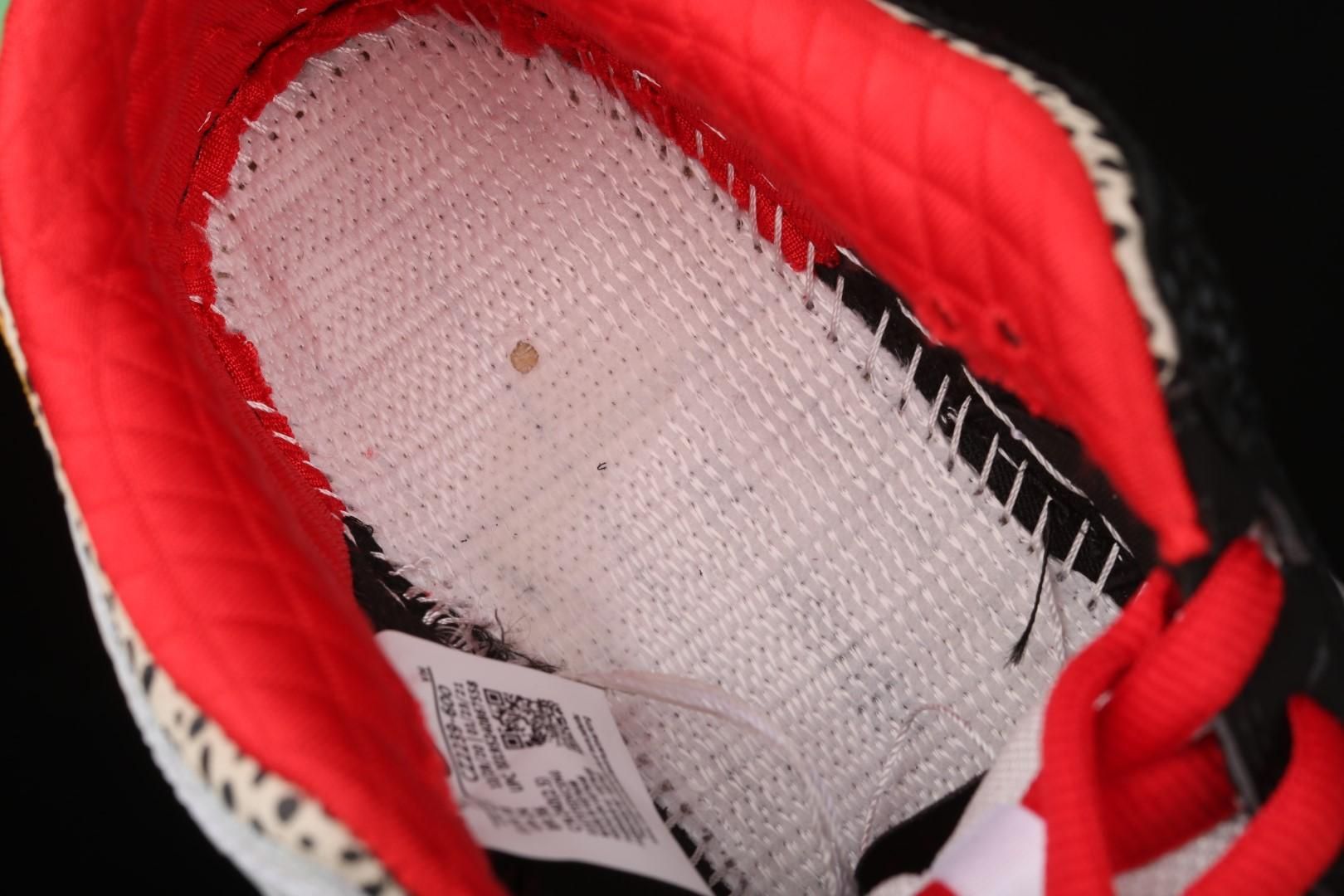 NikeUnisex SB Dunk Low - What The Paul