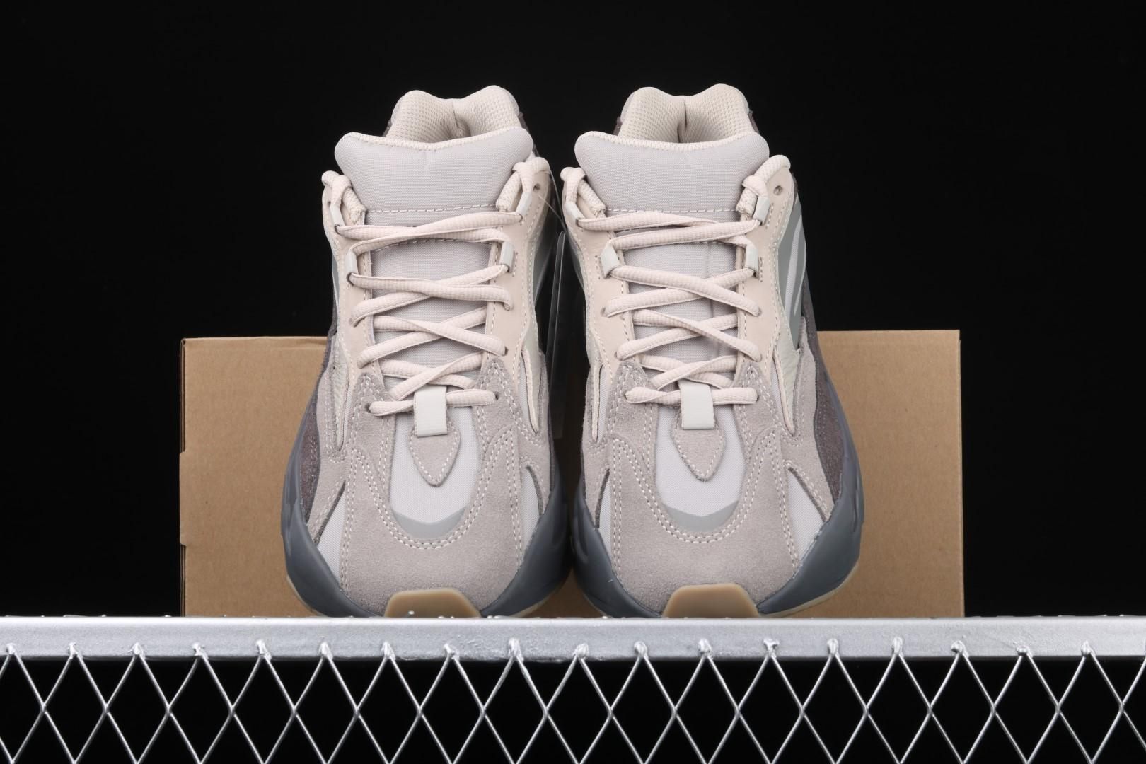 adidasUnisex Yeezy Boost 700 V2 - Tephra