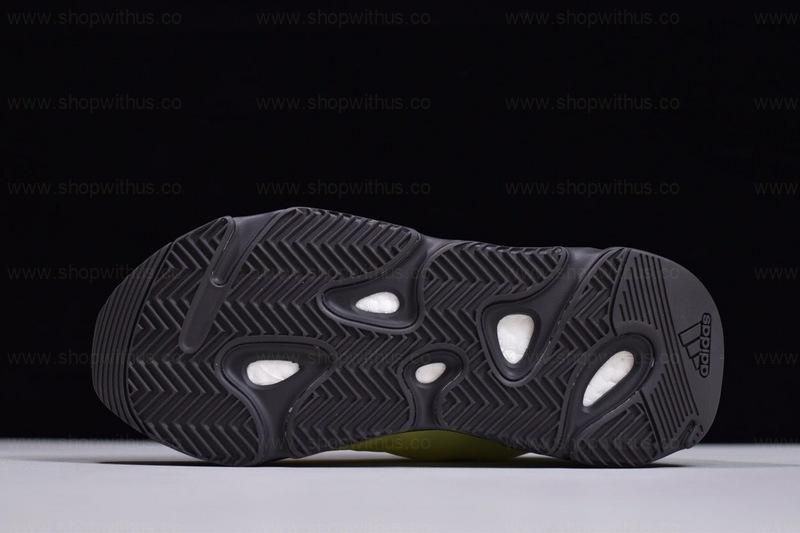 adidasYEEZY Boost 700 MNVN - Phosphor