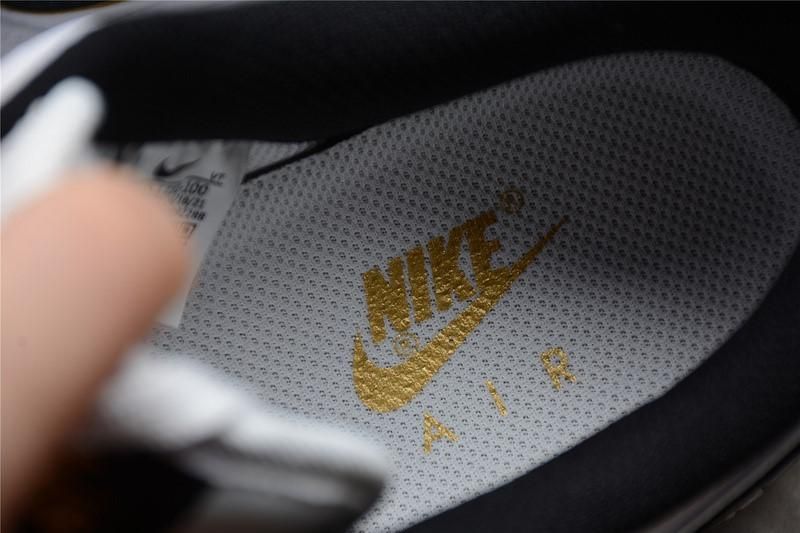 NikeAir Force 1 AF1 Low '07 LV8 Double Swoosh White/Metallic Gold