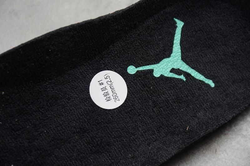 Air Jordan 4 AJ4 Retro - Green Glow